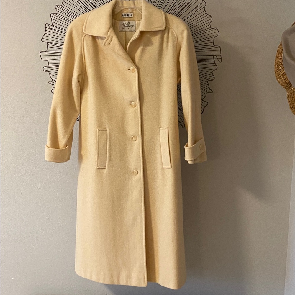 Vintage from Willige’s in Sioux City Wool Coat in Buttery Winter White Size 8